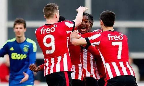 阿末慕亚兹 阿末慕亚兹