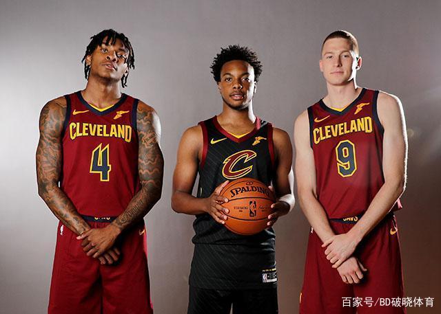 一辆车向 一辆车向